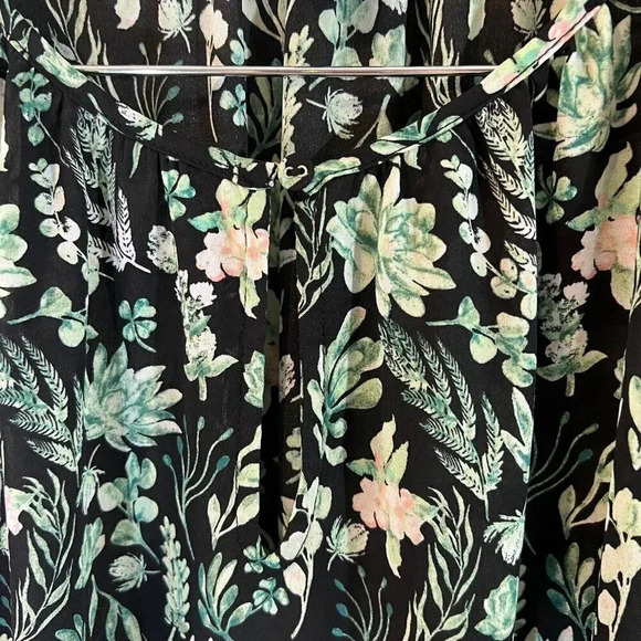 Kaari Floral Sheer Blouse Plus 3X Keyhole Flowy Black Green Pink Ruffle Sleeves - Picture 5 of 7